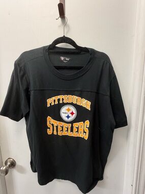 Team Apparel Black Pittsburgh Steelers Tee with Gold Lettering
